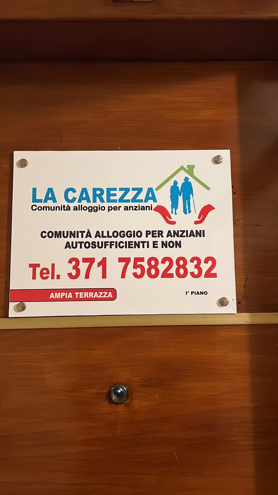 La Carezza